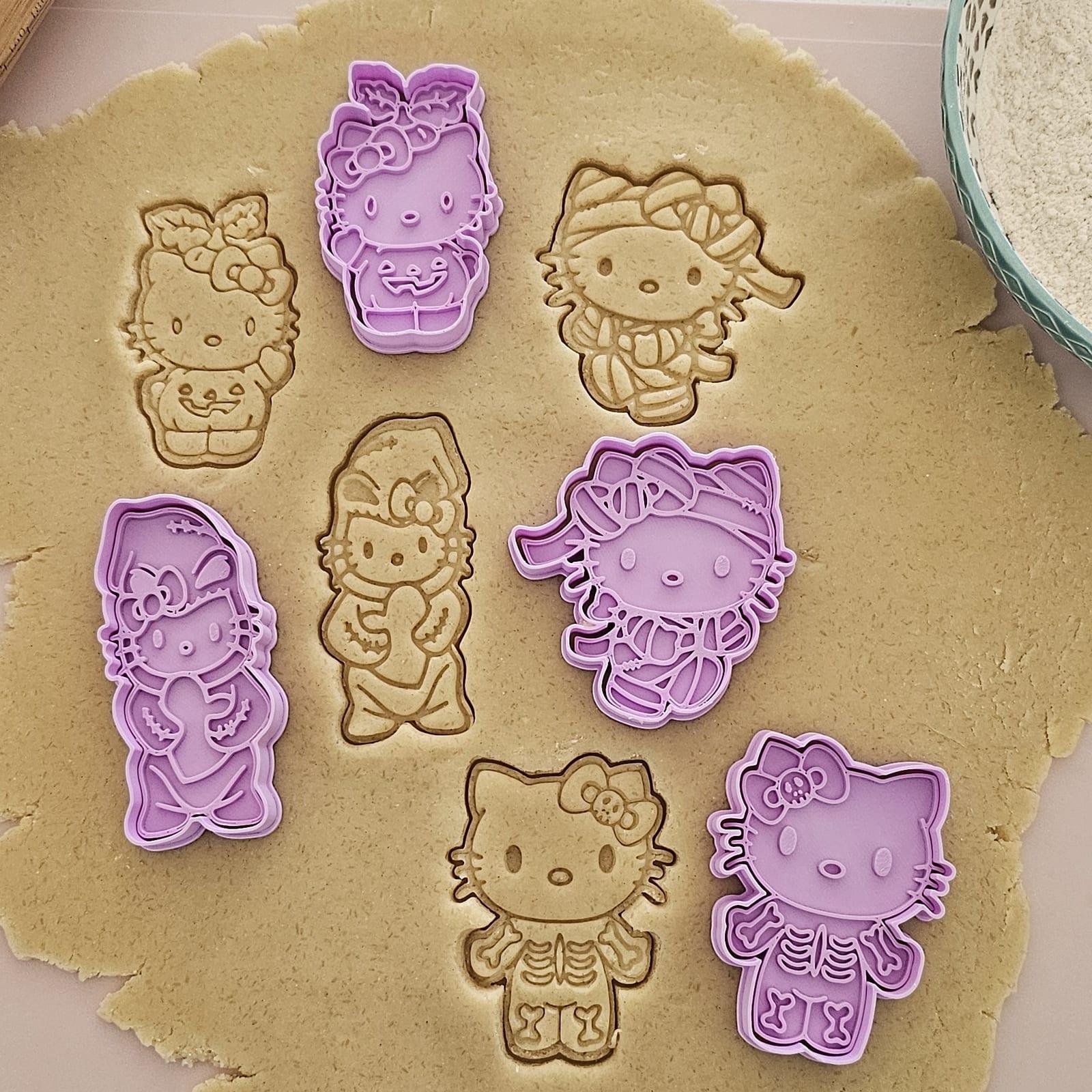Halloween Kitty Set of Four, a 3D-printed cookie cutter, view 2